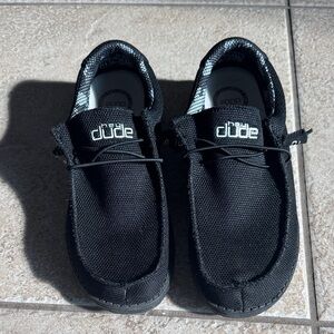 Hey Dude mens in Black